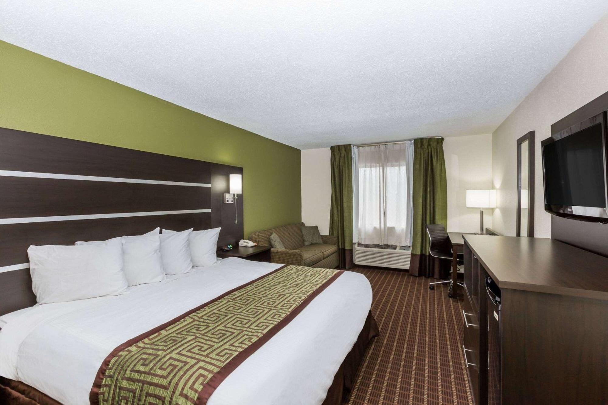 Baymont By Wyndham Louisville South I 65 Brooks Eksteriør bilde